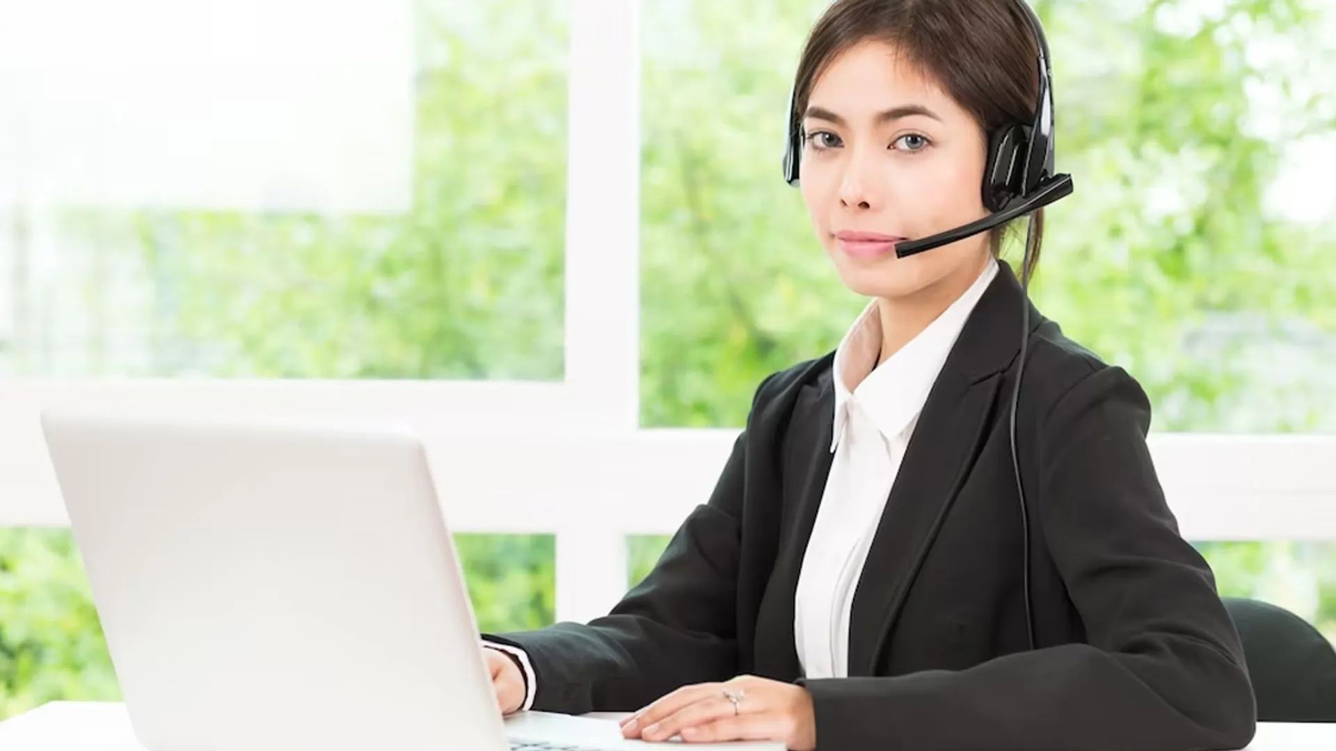 Hình ảnh hỗ trợ khách hàng WW88